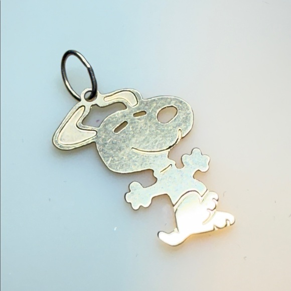 Rare 14K 1958 Gold snoopy Pendant charm ⭐️ rare find date peanuts 1950’s cartoon - Picture 10 of 12